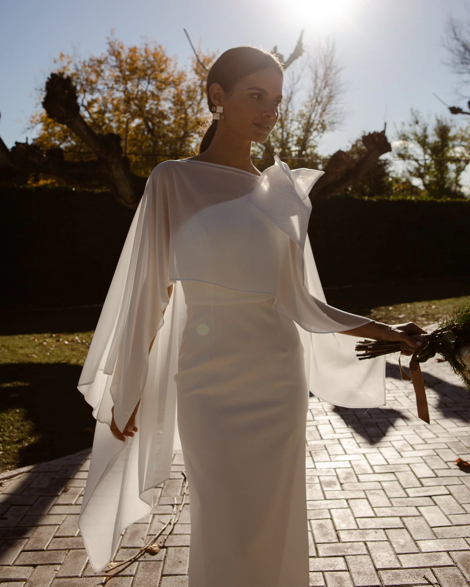 Capa Gala Blanca - Image 2
