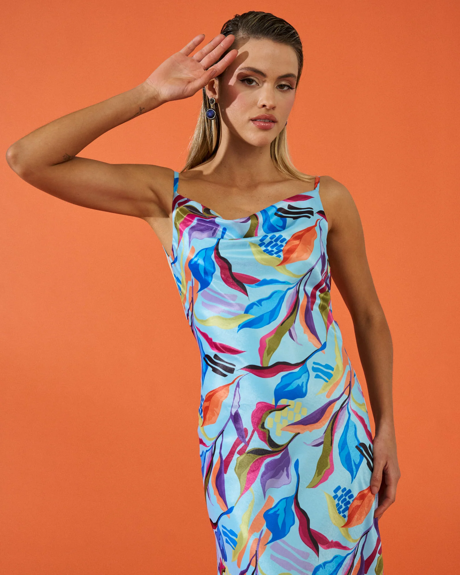 Vestido Hera Estampado Tropical - Image 2